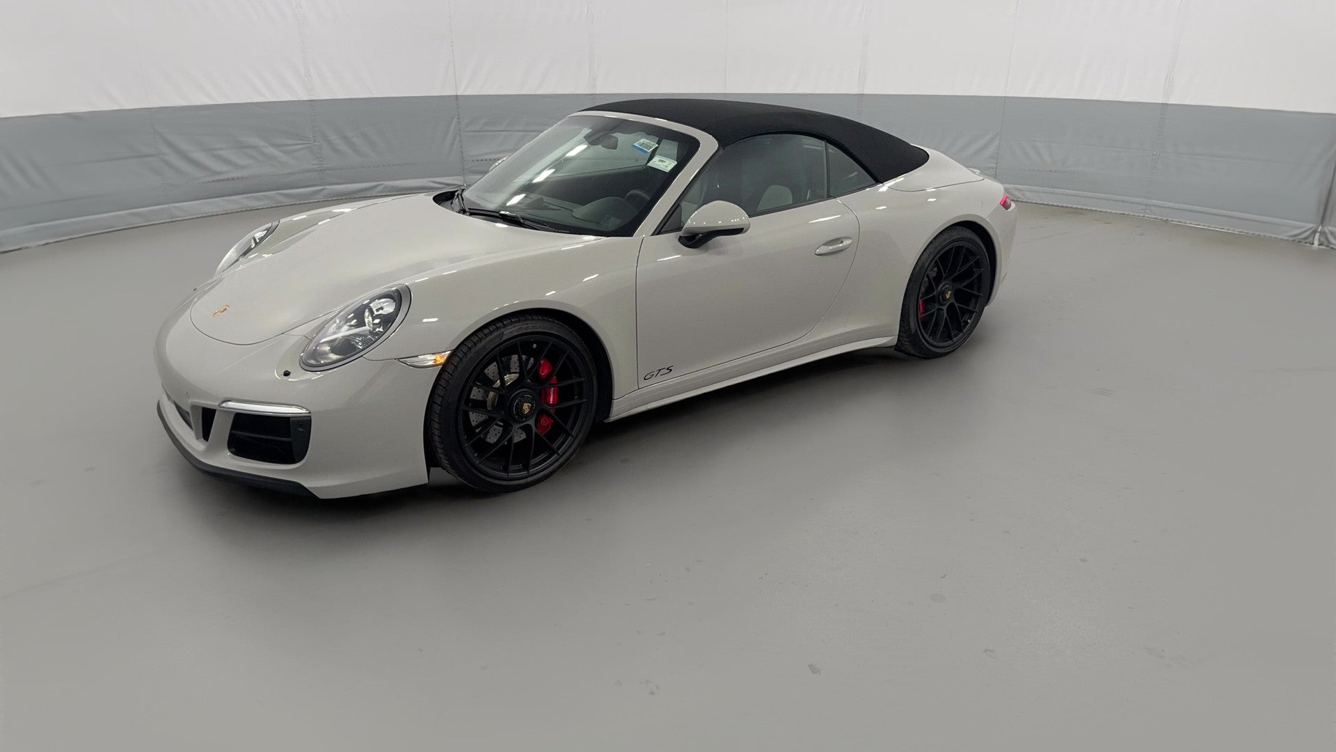 2018 Porsche 911 vehicle photo