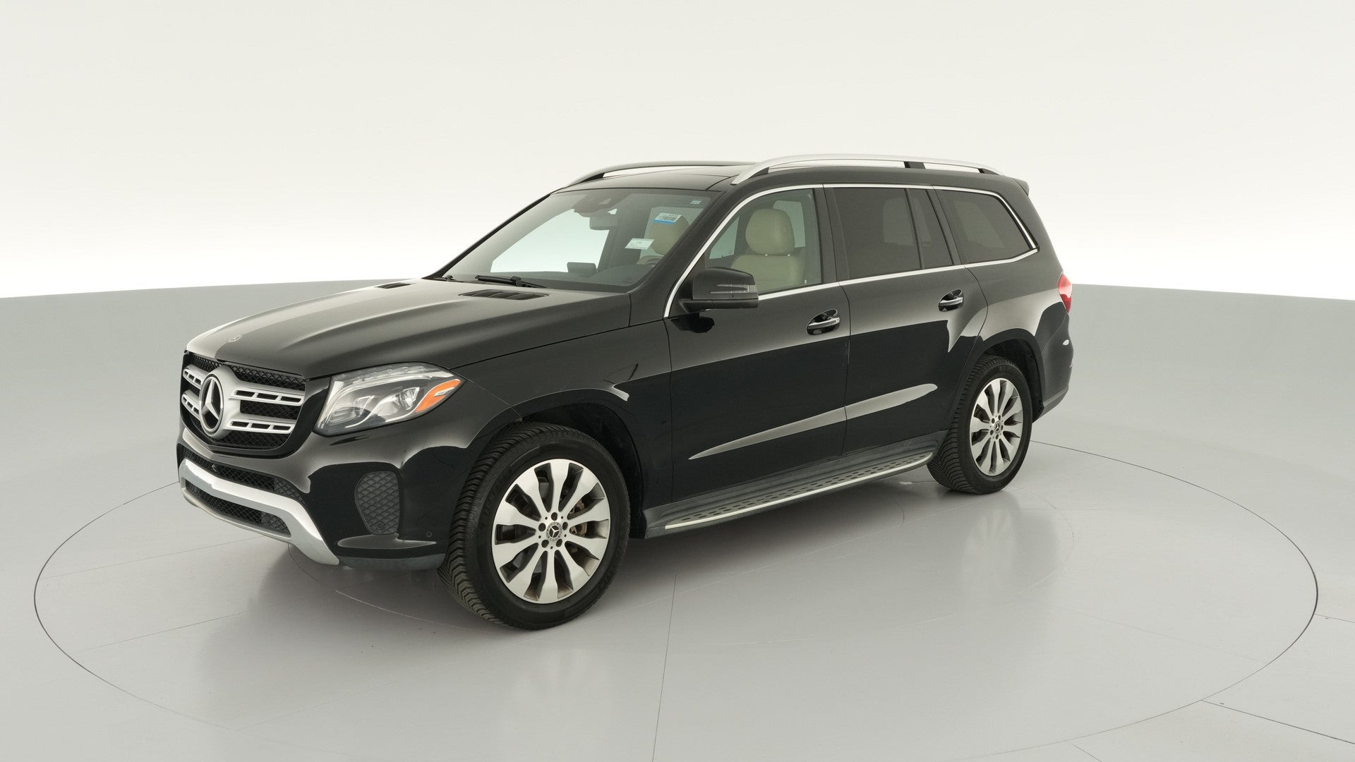 2017 Mercedes-Benz GLS vehicle photo