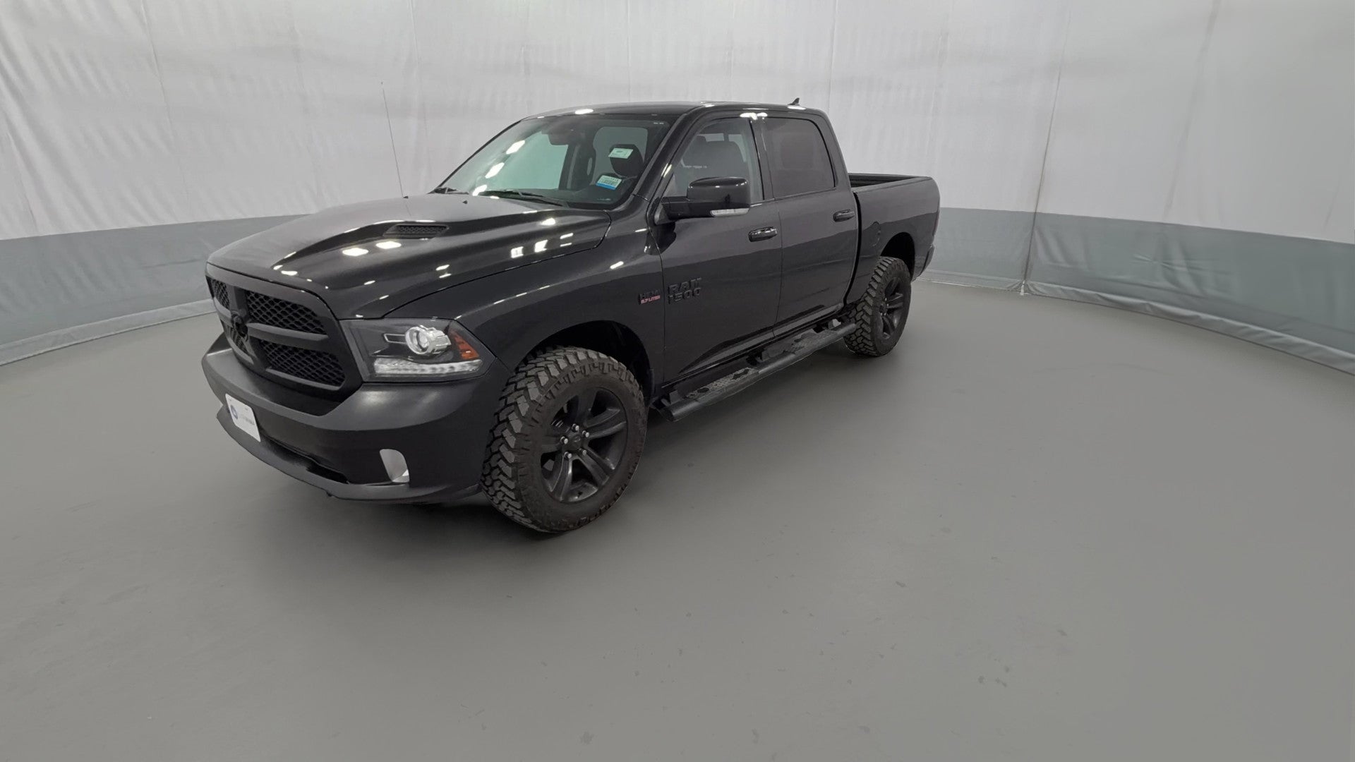 2017 Ram 1500 Crew Cab vehicle photo
