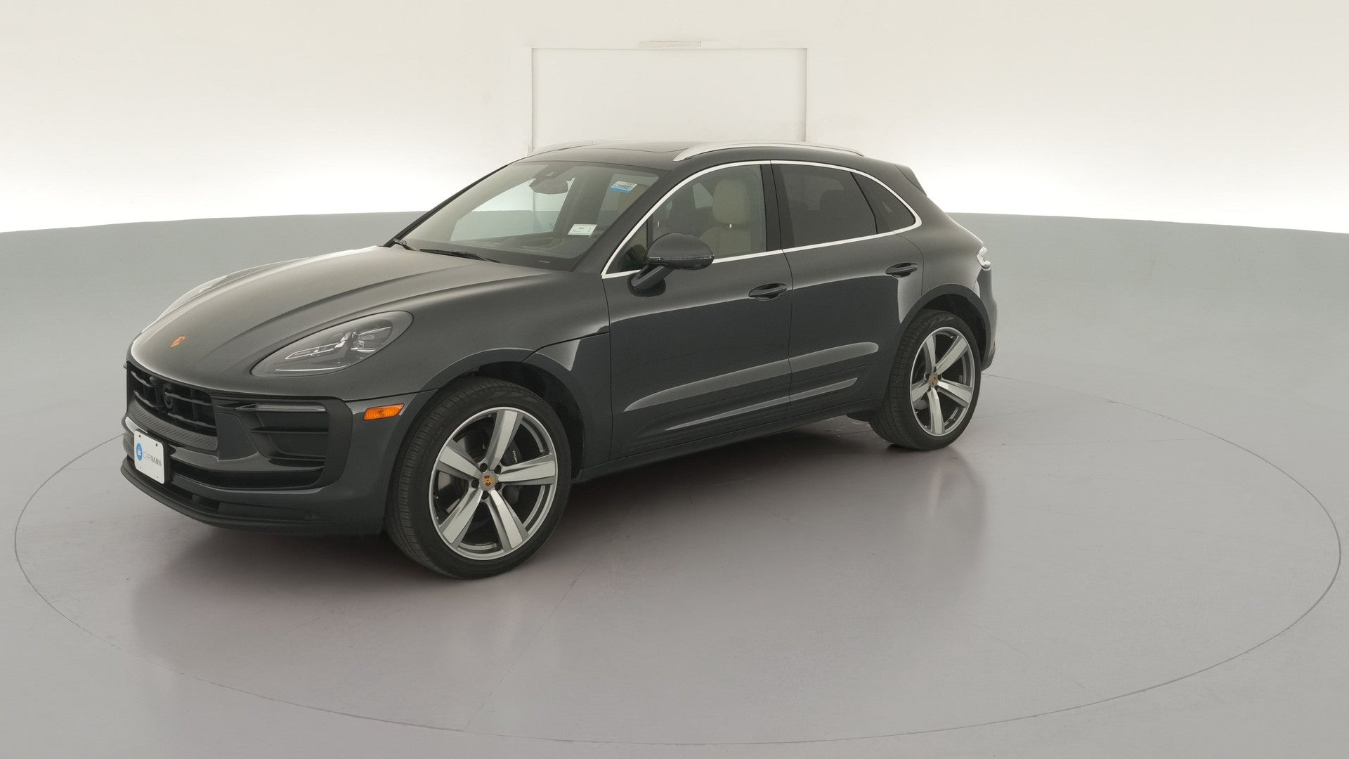 2024 Porsche Macan vehicle photo