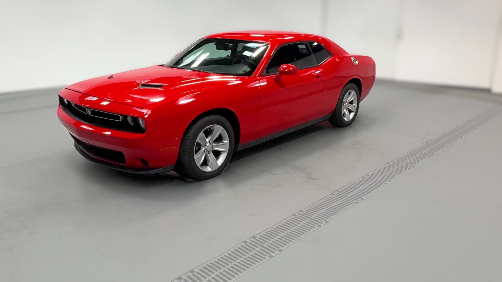 2015 Dodge Challenger vehicle photo