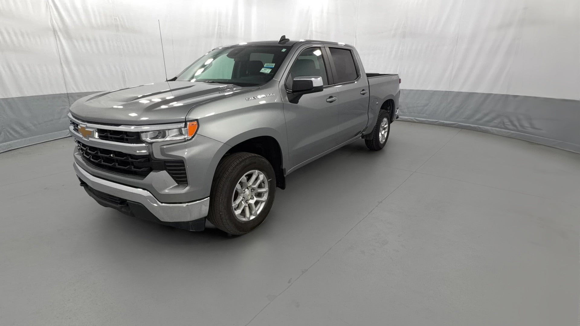 2025 Chevrolet Silverado 1500 Crew Cab vehicle photo