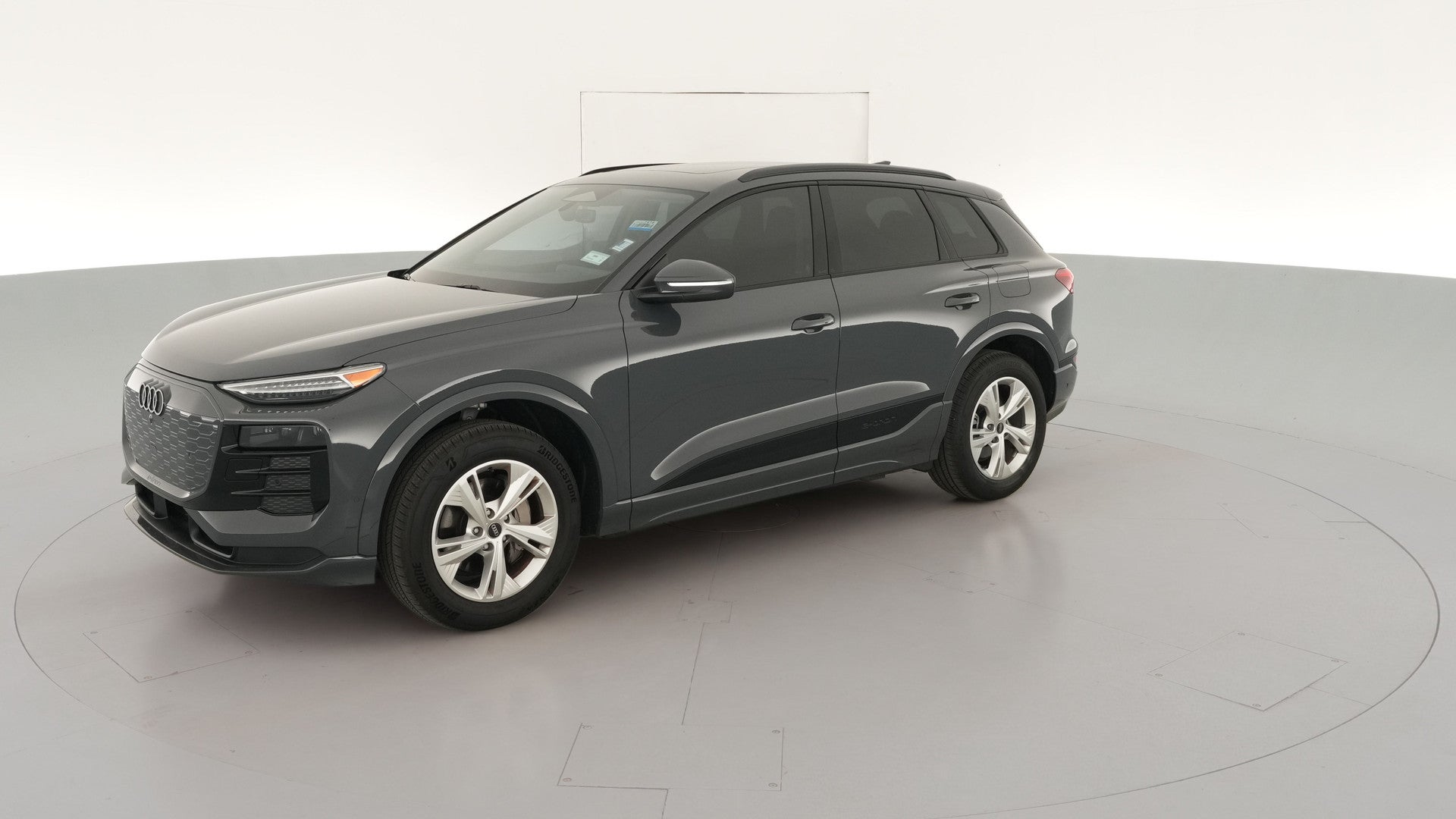 2025 Audi Q6 e-tron vehicle photo