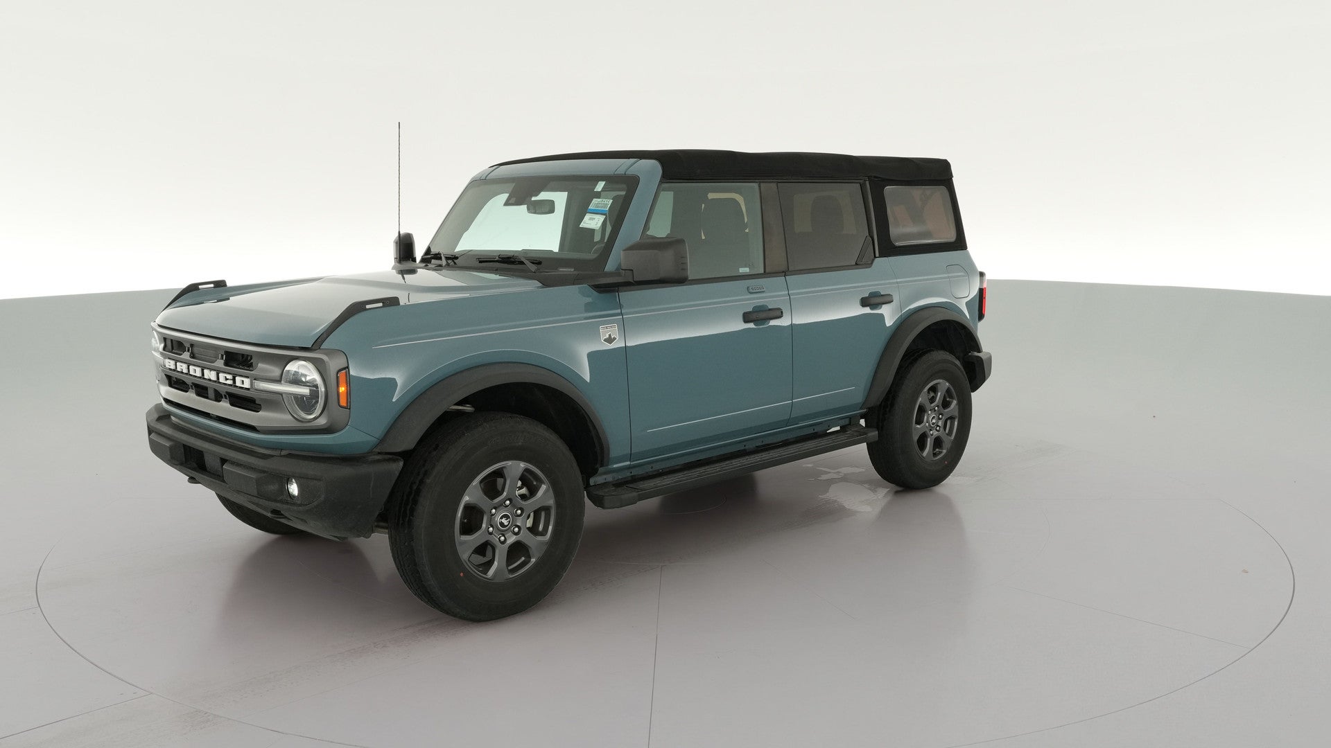 2022 Ford Bronco vehicle photo