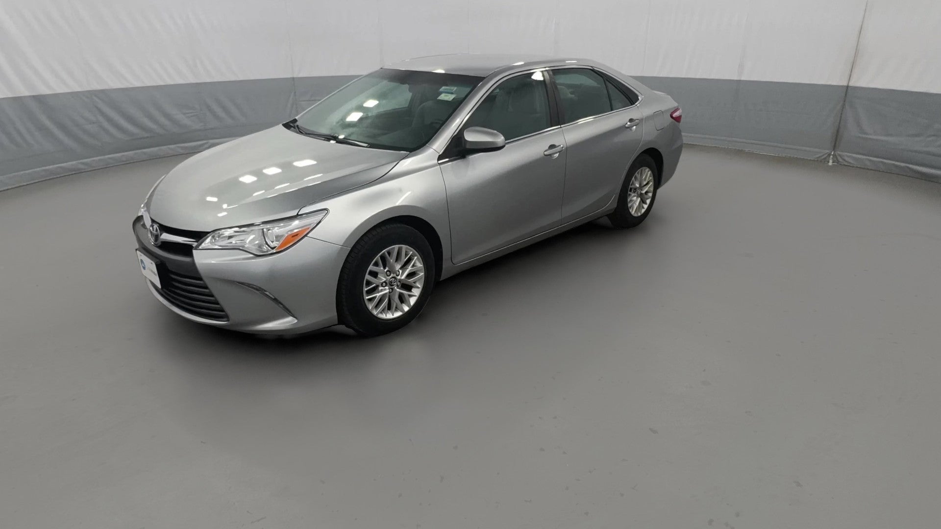 2017 Toyota Camry vehicle photo
