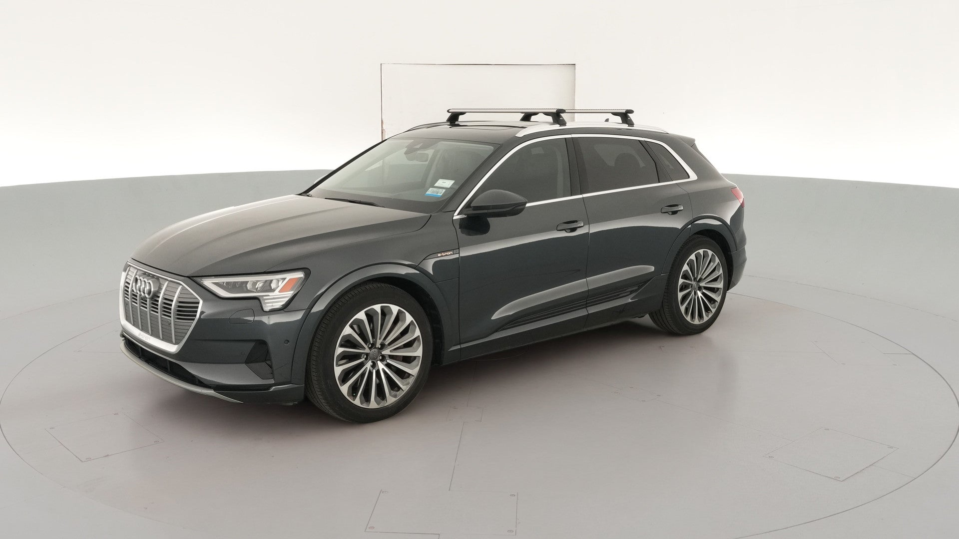 2019 Audi e-tron vehicle photo
