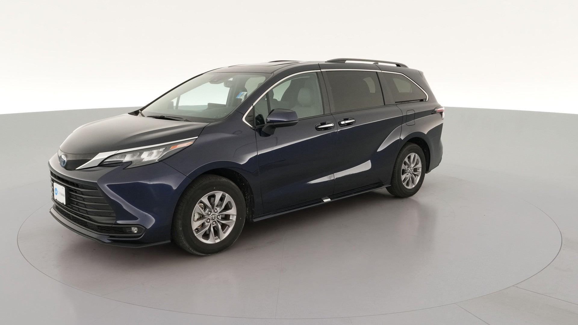 2025 Toyota Sienna vehicle photo