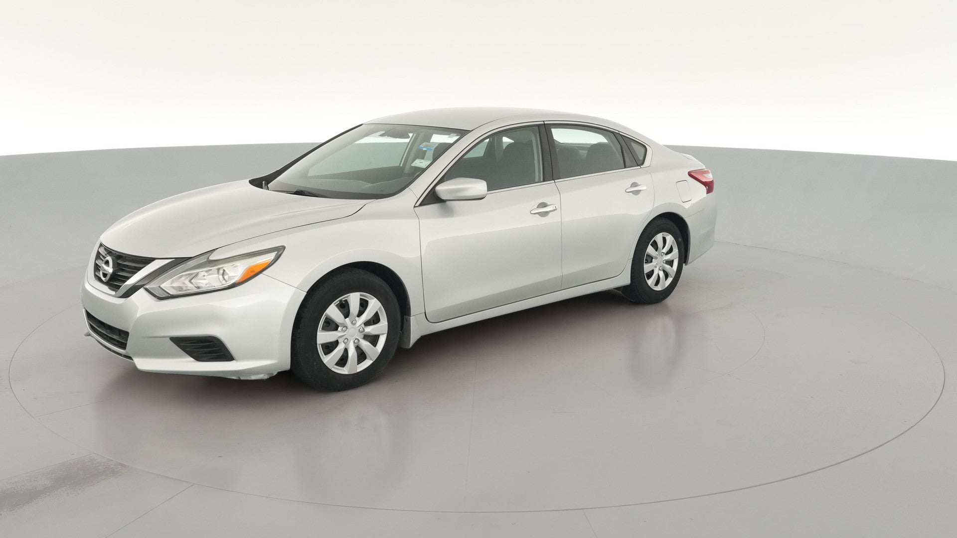 2018 Nissan Altima vehicle photo