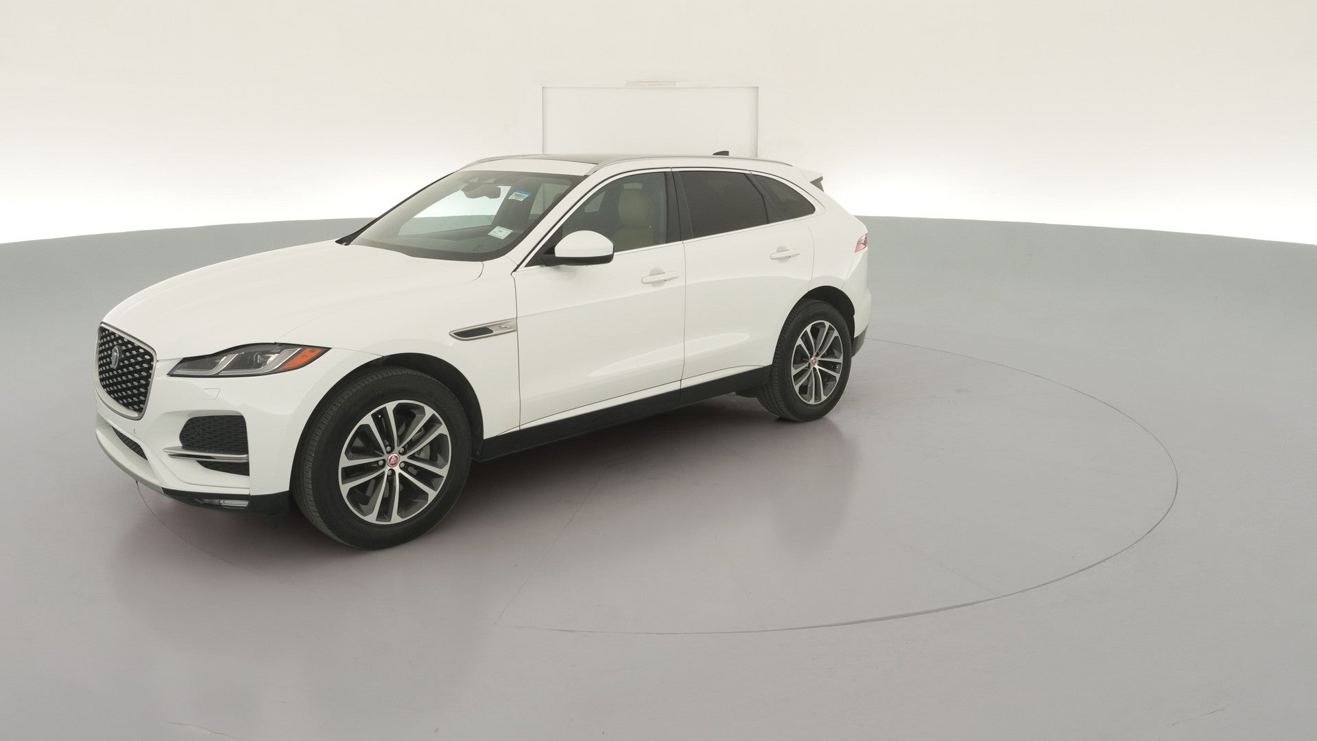 2022 Jaguar F-PACE vehicle photo