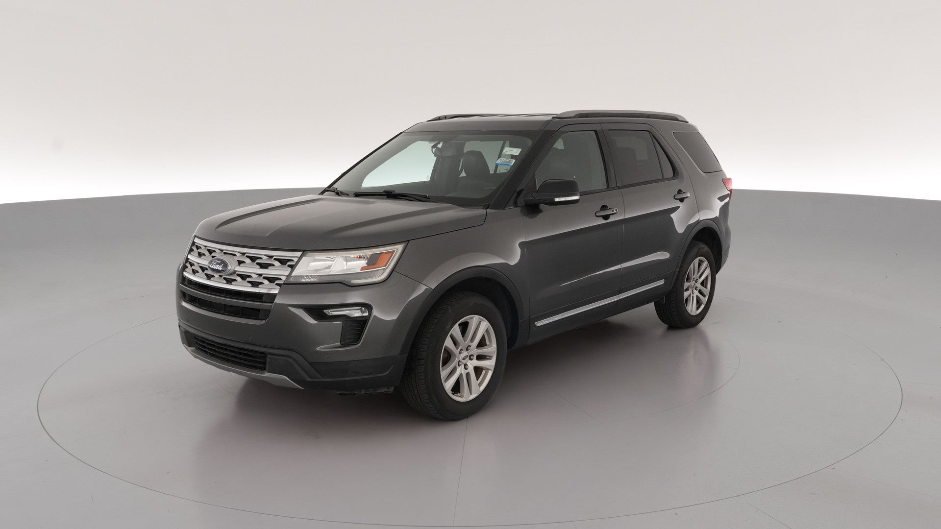 2018 Ford Explorer vehicle photo