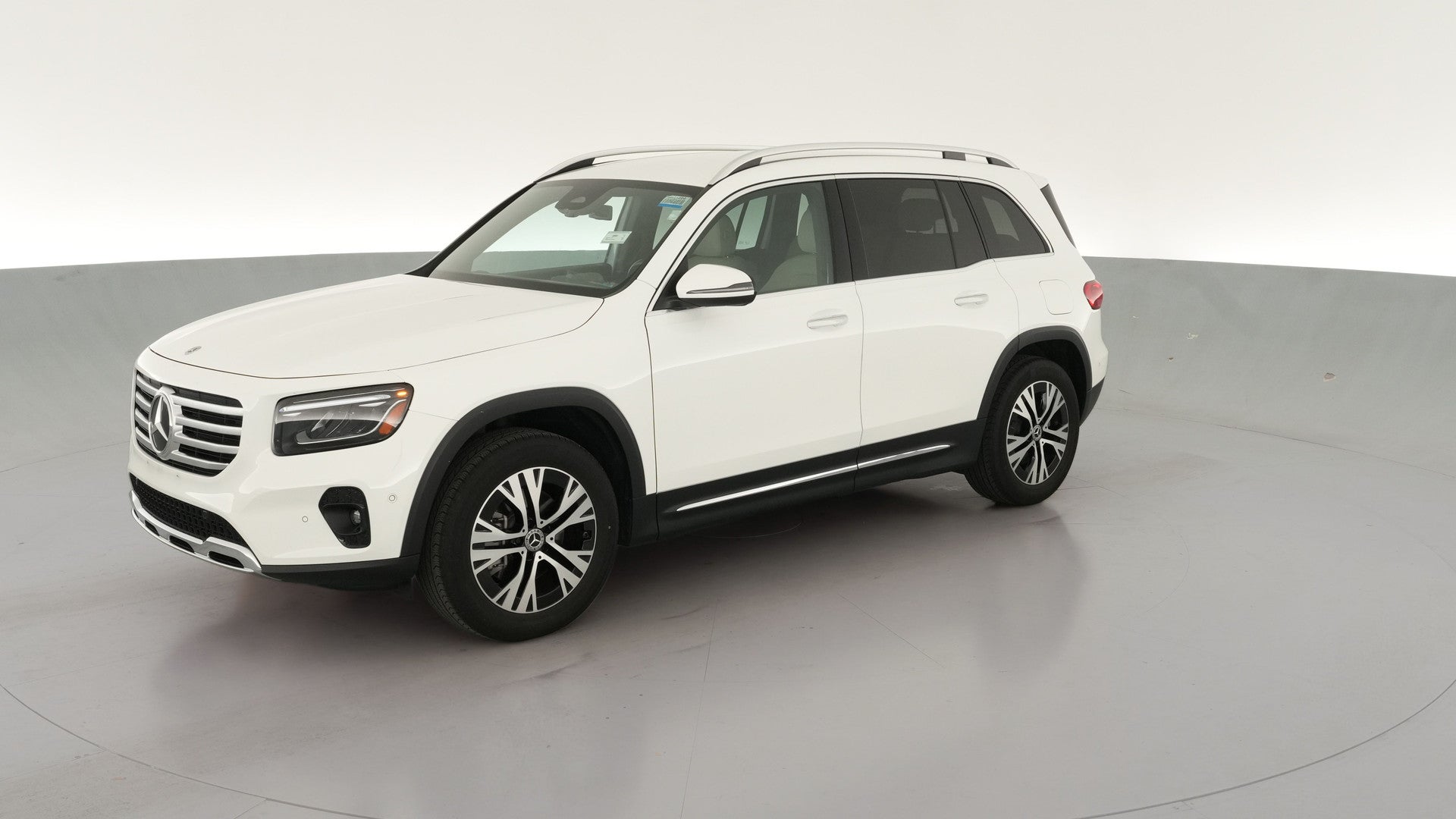 2025 Mercedes-Benz GLB vehicle photo