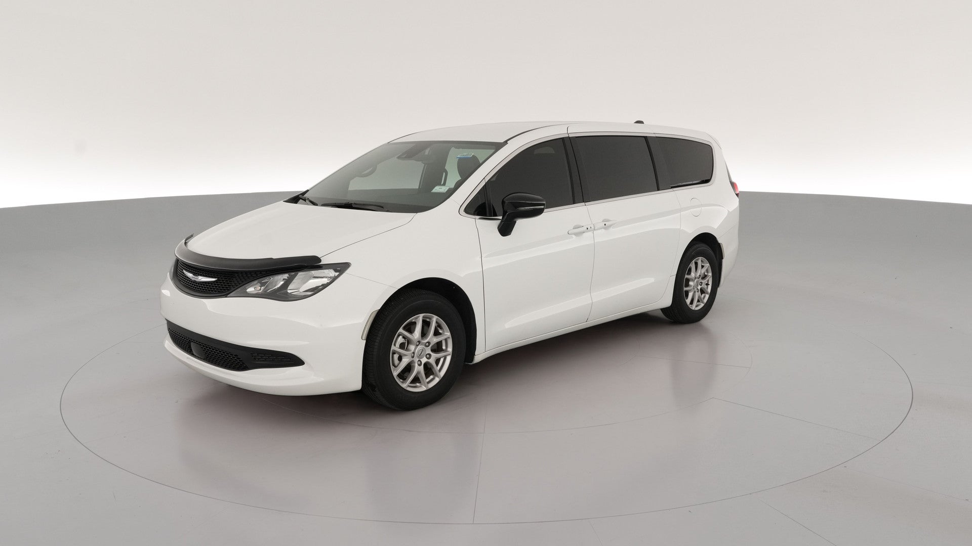 2025 Chrysler Voyager vehicle photo
