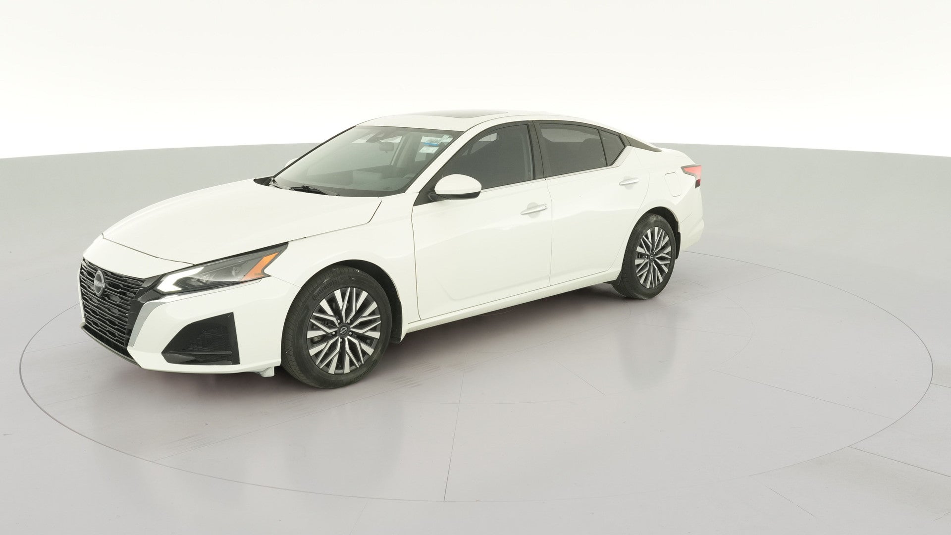 2024 Nissan Altima vehicle photo