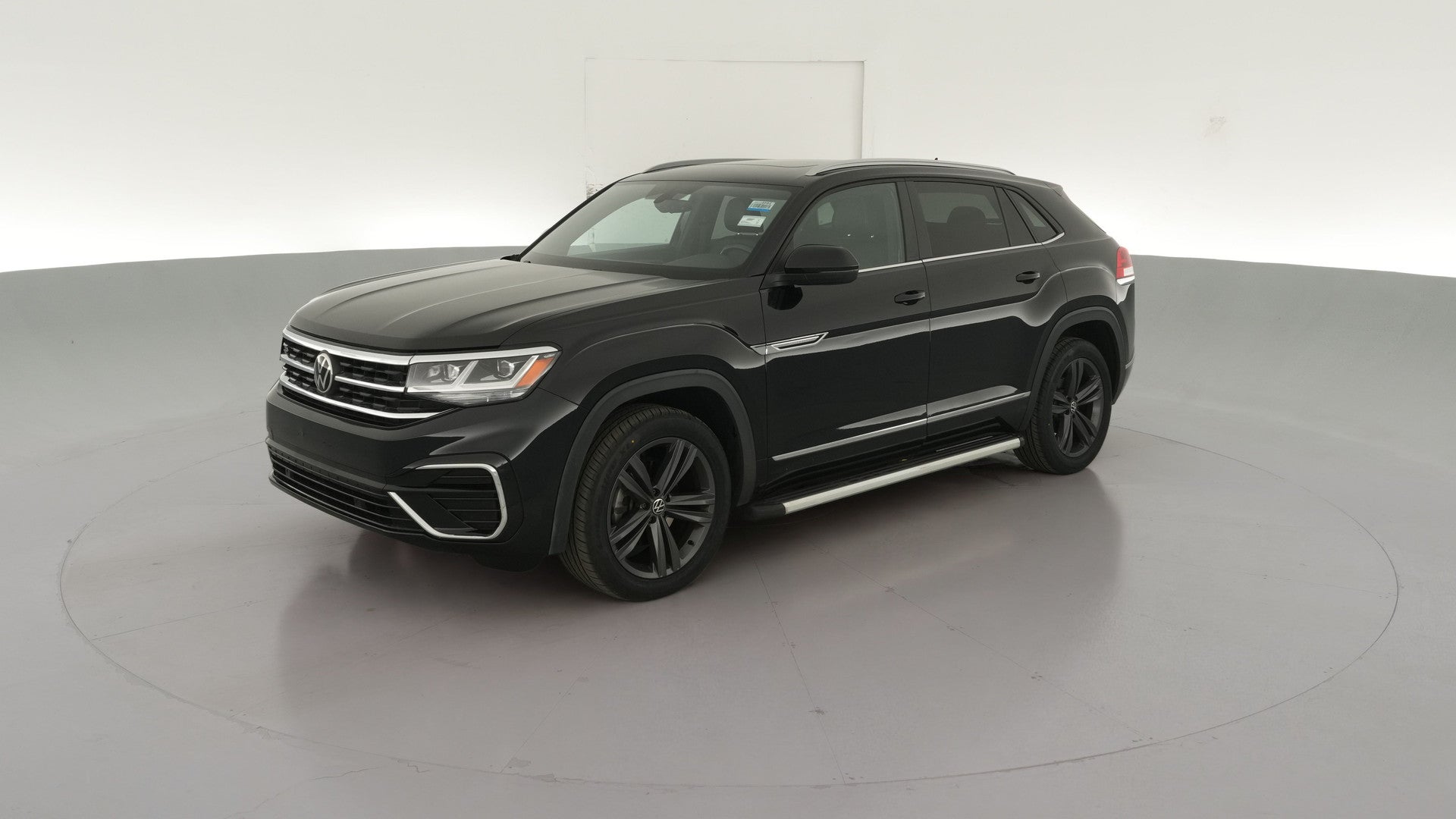 2021 Volkswagen Atlas Cross Sport vehicle photo