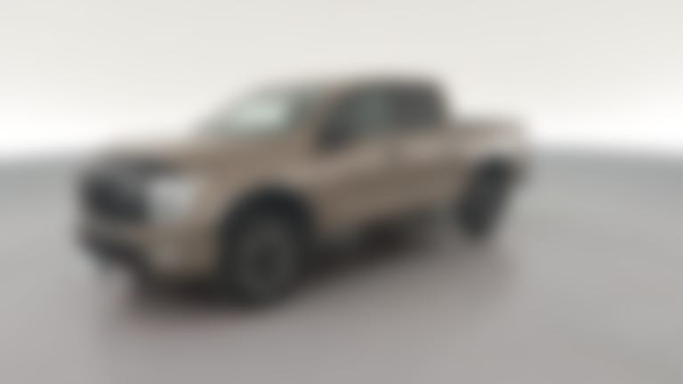 2023 Nissan Titan Crew Cab vehicle photo