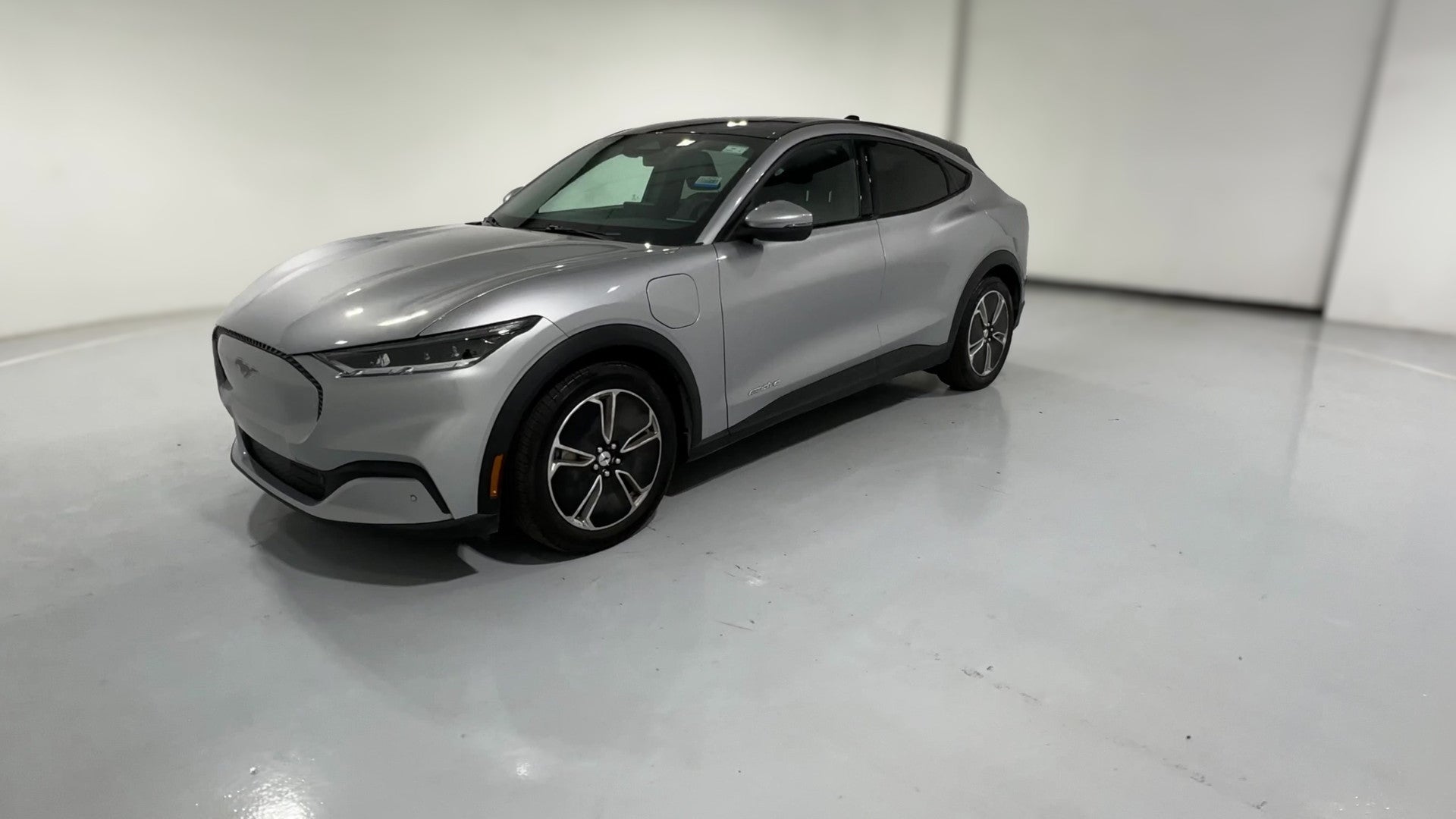 2021 Ford Mustang MACH-E vehicle photo