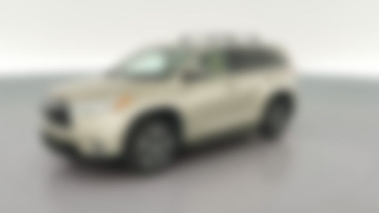 2015 Toyota Highlander vehicle photo