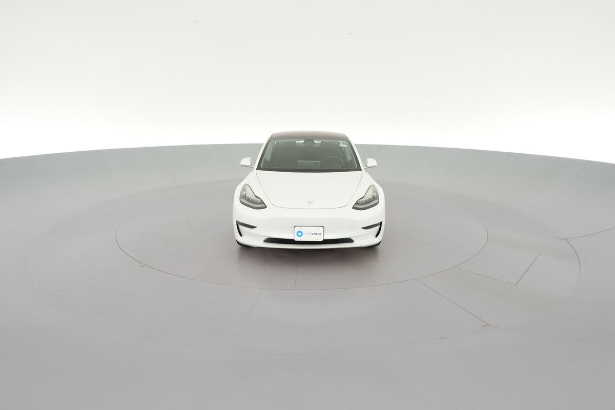 2018 Tesla Model 3 Long Range Rear-Wheel Drive in Pearl White — 360° view 1