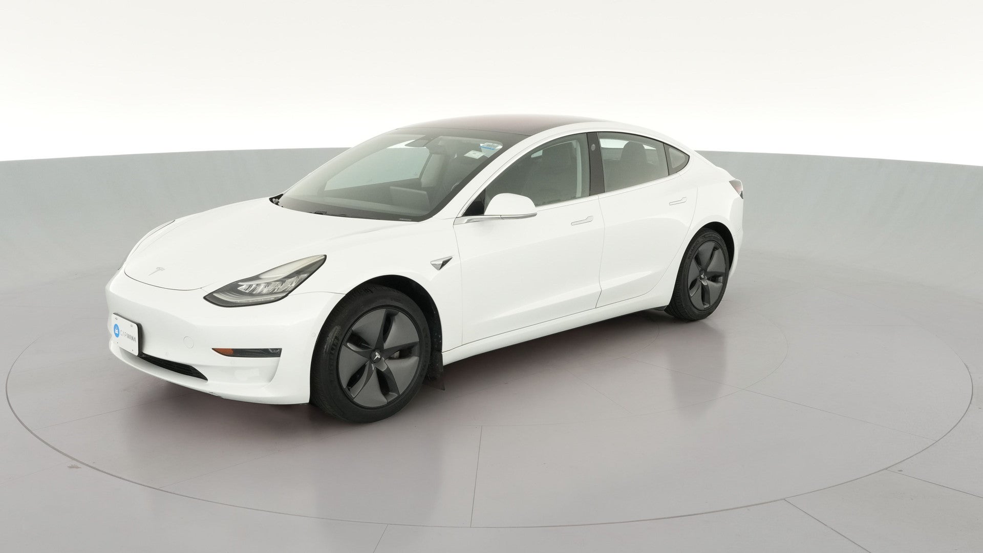 2018 Tesla Model 3 vehicle photo