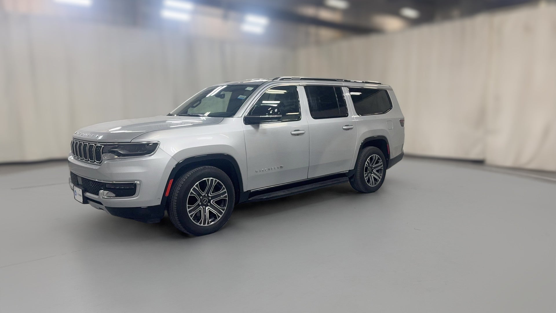 2025 Jeep Wagoneer L vehicle photo