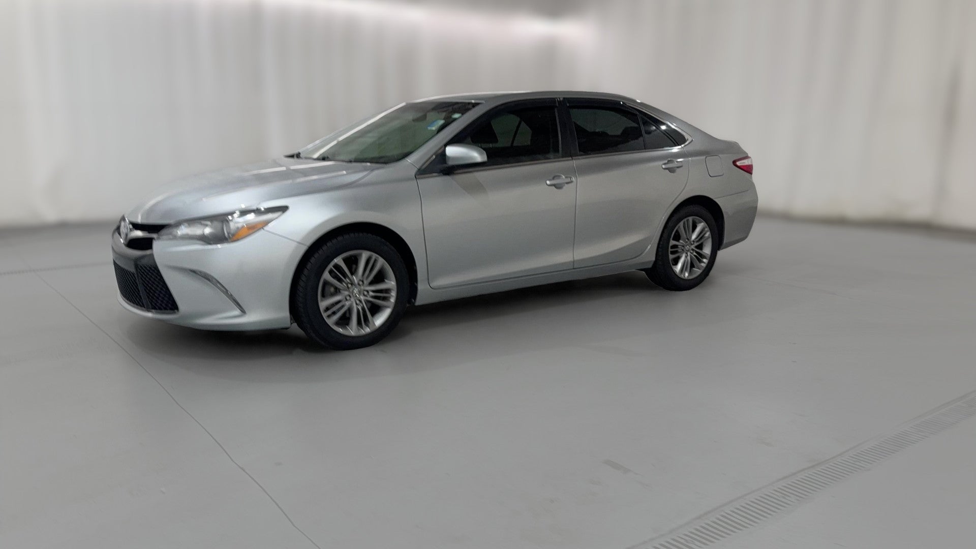 2017 Toyota Camry vehicle photo