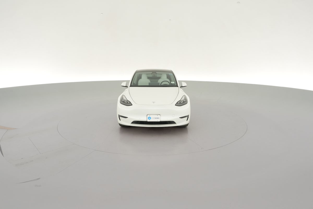 2022 Tesla Model Y Long Range All-Wheel Drive in Pearl White — 360° view 1