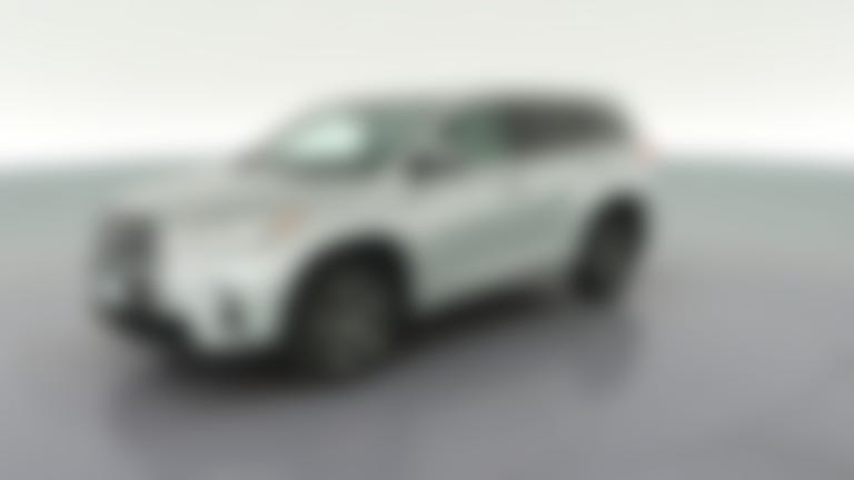 2017 Toyota Highlander vehicle photo