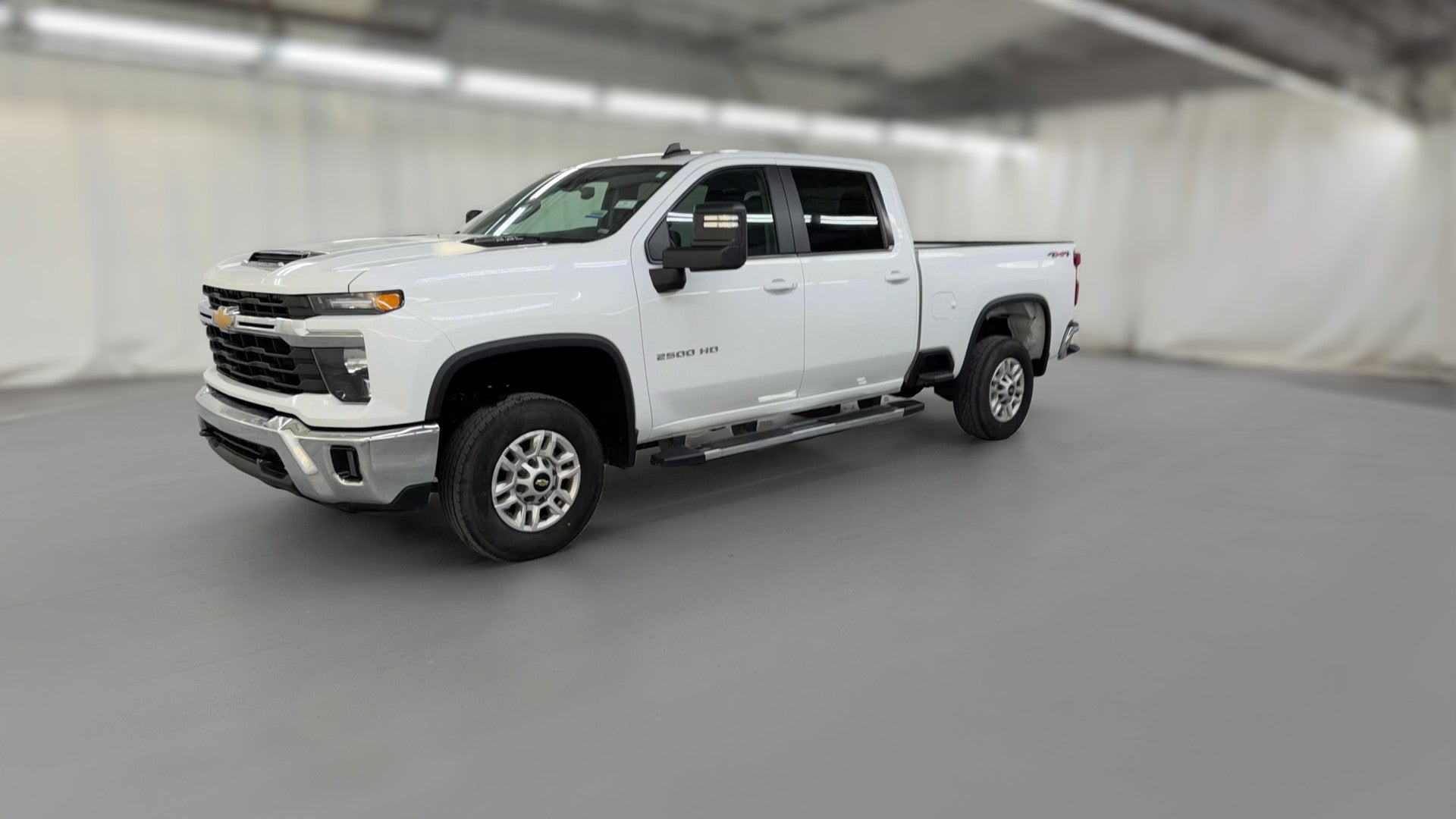 2025 Chevrolet Silverado 2500 HD Crew Cab vehicle photo