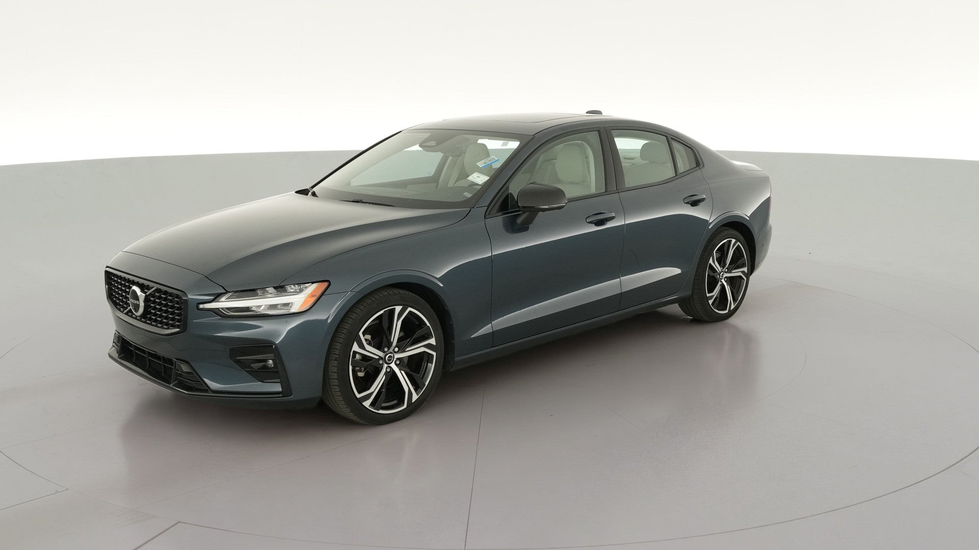 2024 Volvo S60 vehicle photo