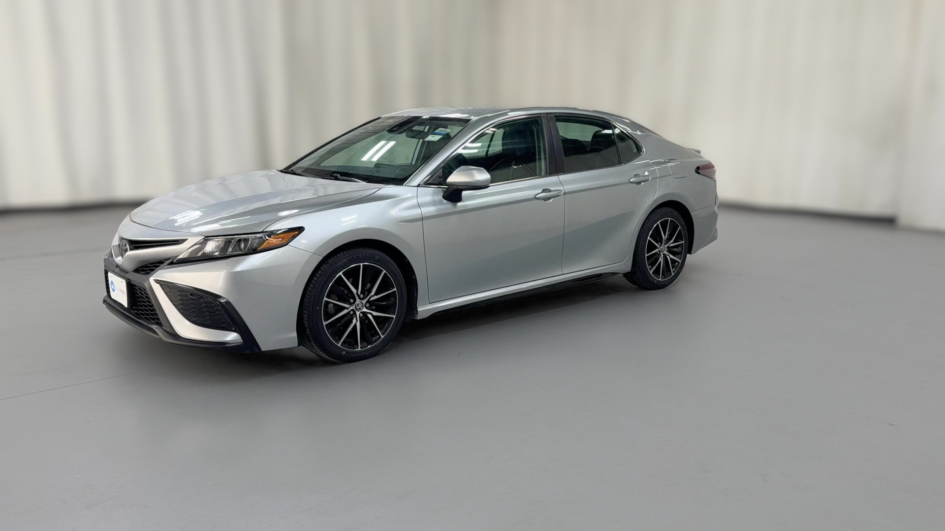 2021 Toyota Camry vehicle photo