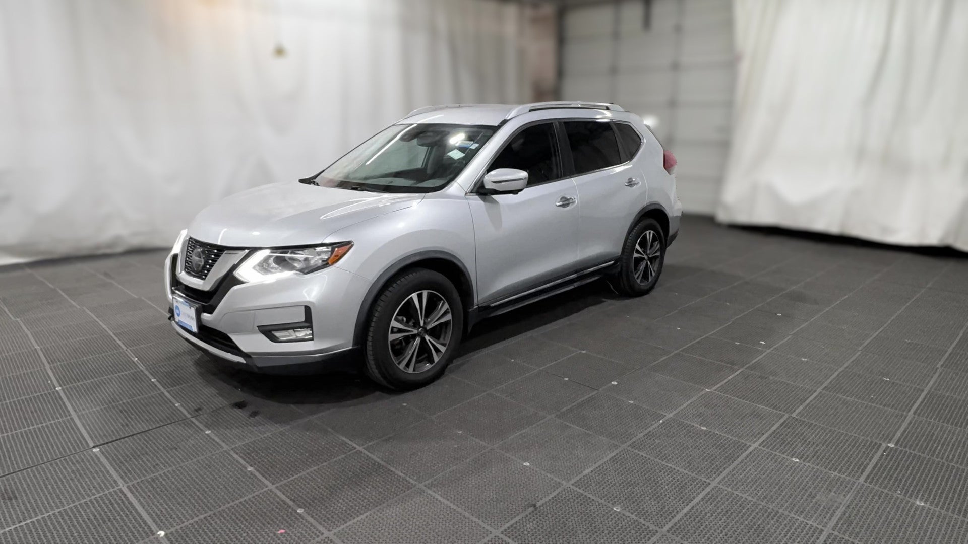 2018 Nissan Rogue vehicle photo