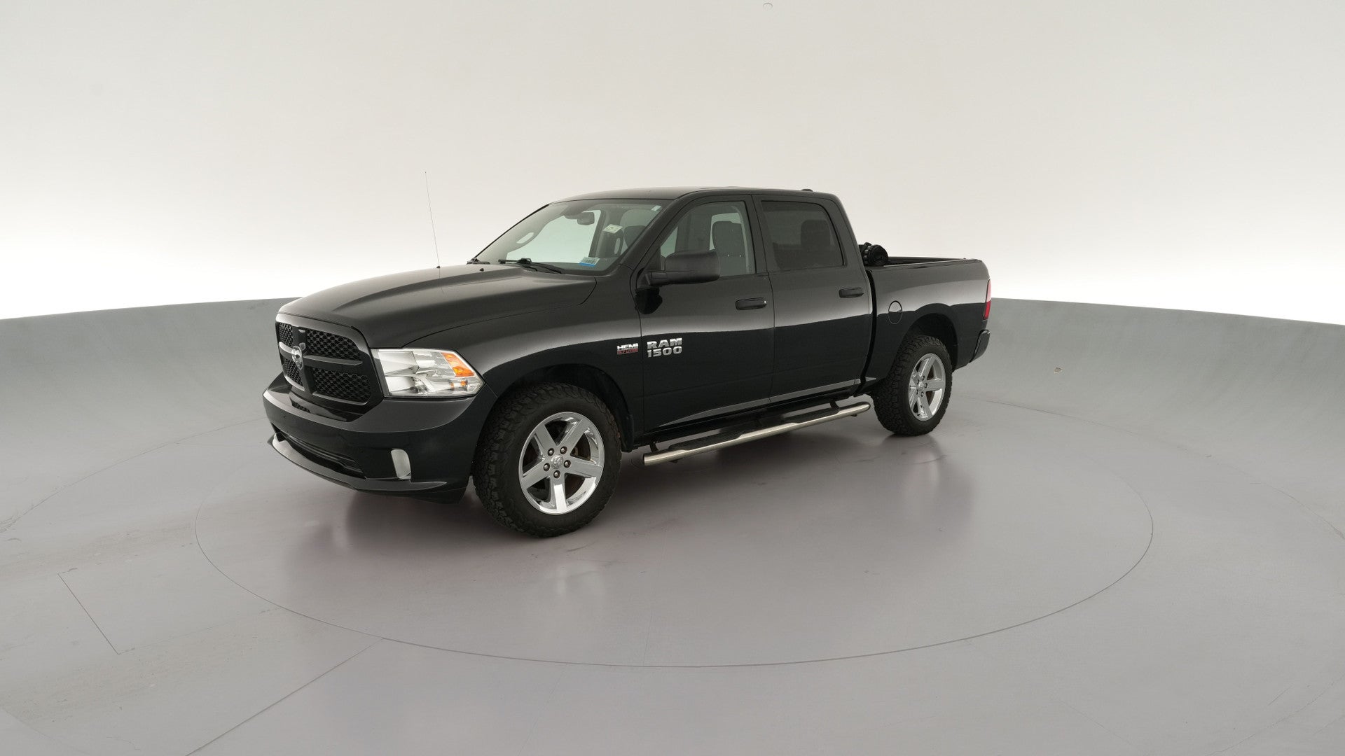 2016 Ram 1500 Crew Cab vehicle photo