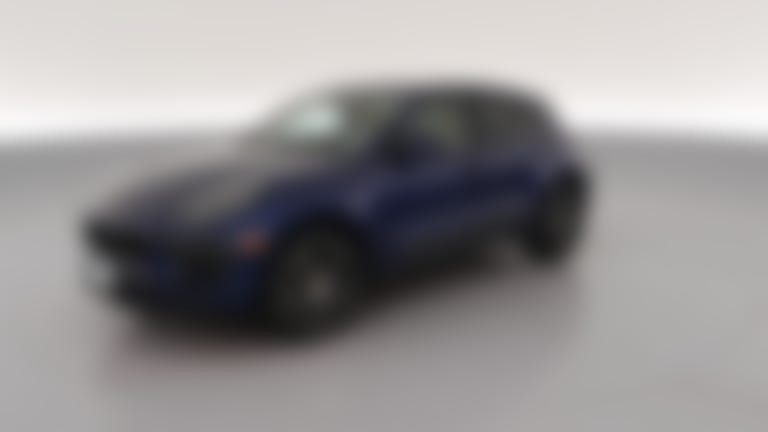 2023 Porsche Macan vehicle photo