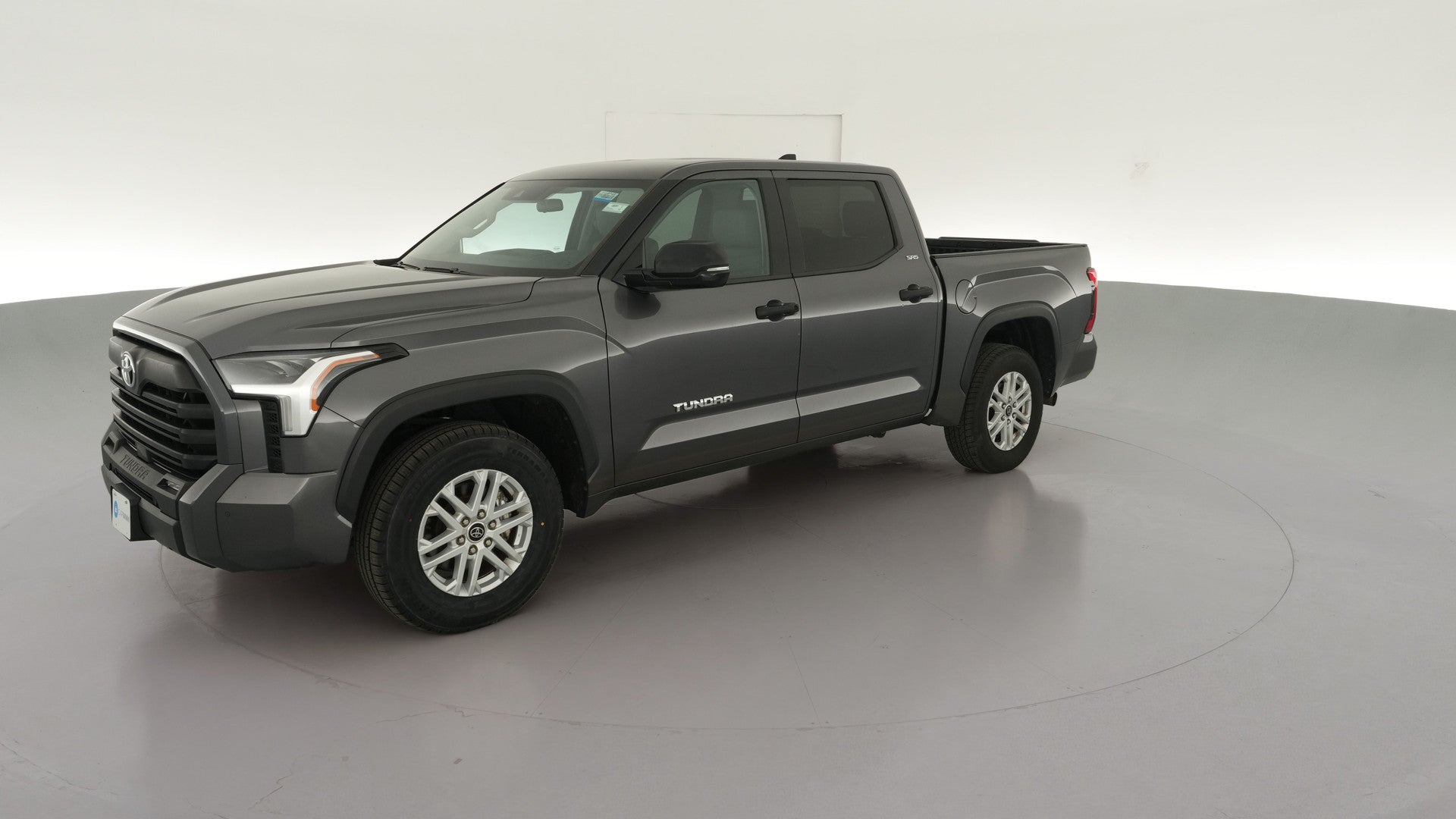 2022 Toyota Tundra CrewMax vehicle photo
