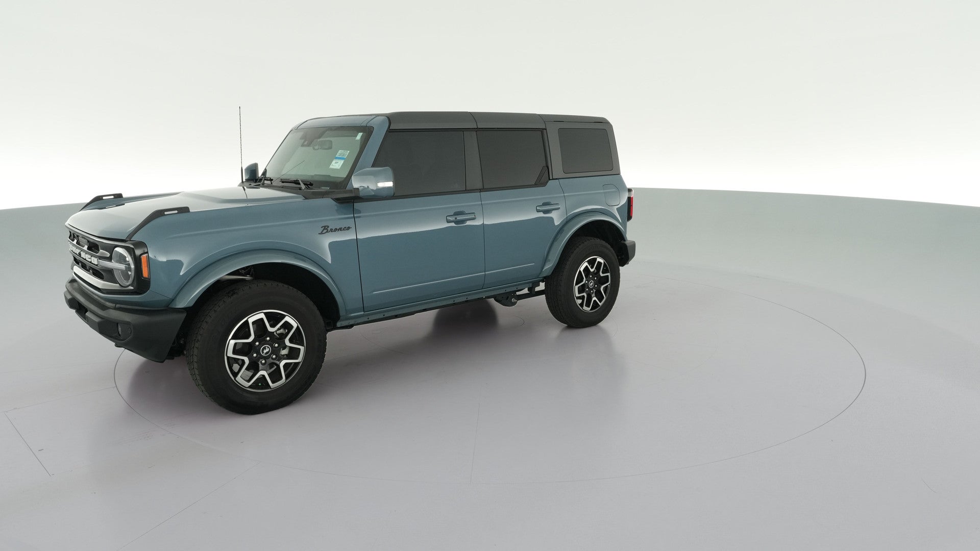 2025 Ford Bronco vehicle photo
