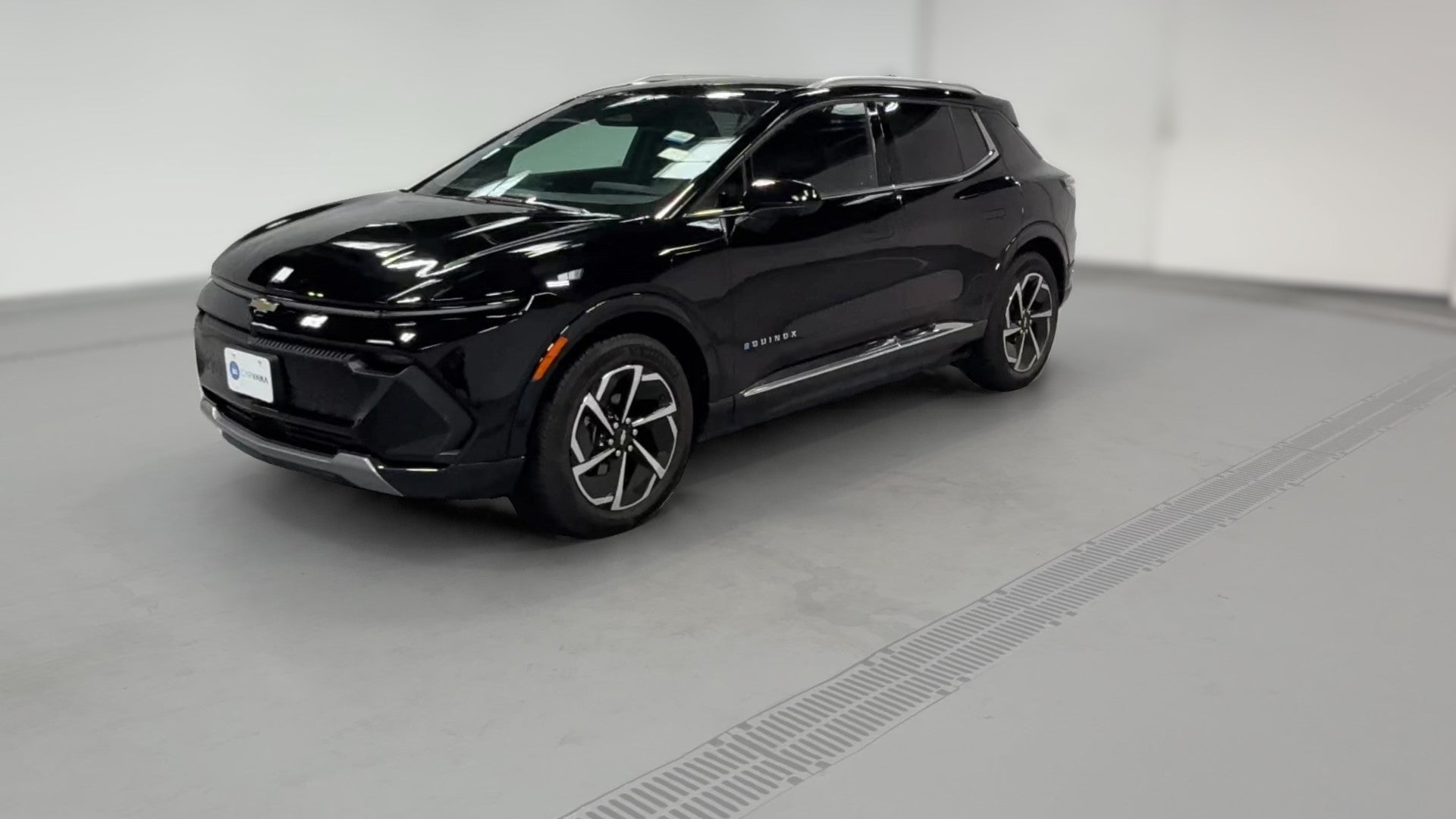 2024 Chevrolet Equinox EV vehicle photo