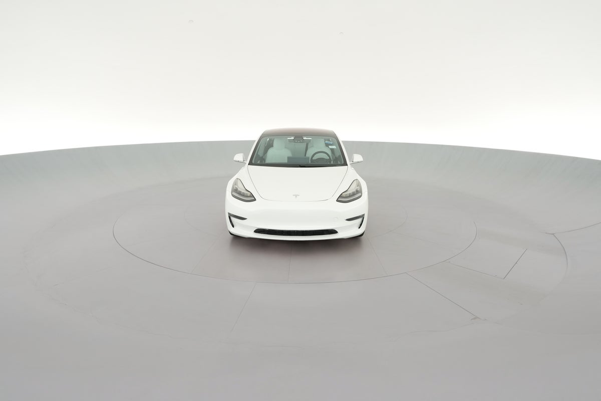 2019 Tesla Model 3 Long Range Rear-Wheel Drive in Pearl White — 360° view 1