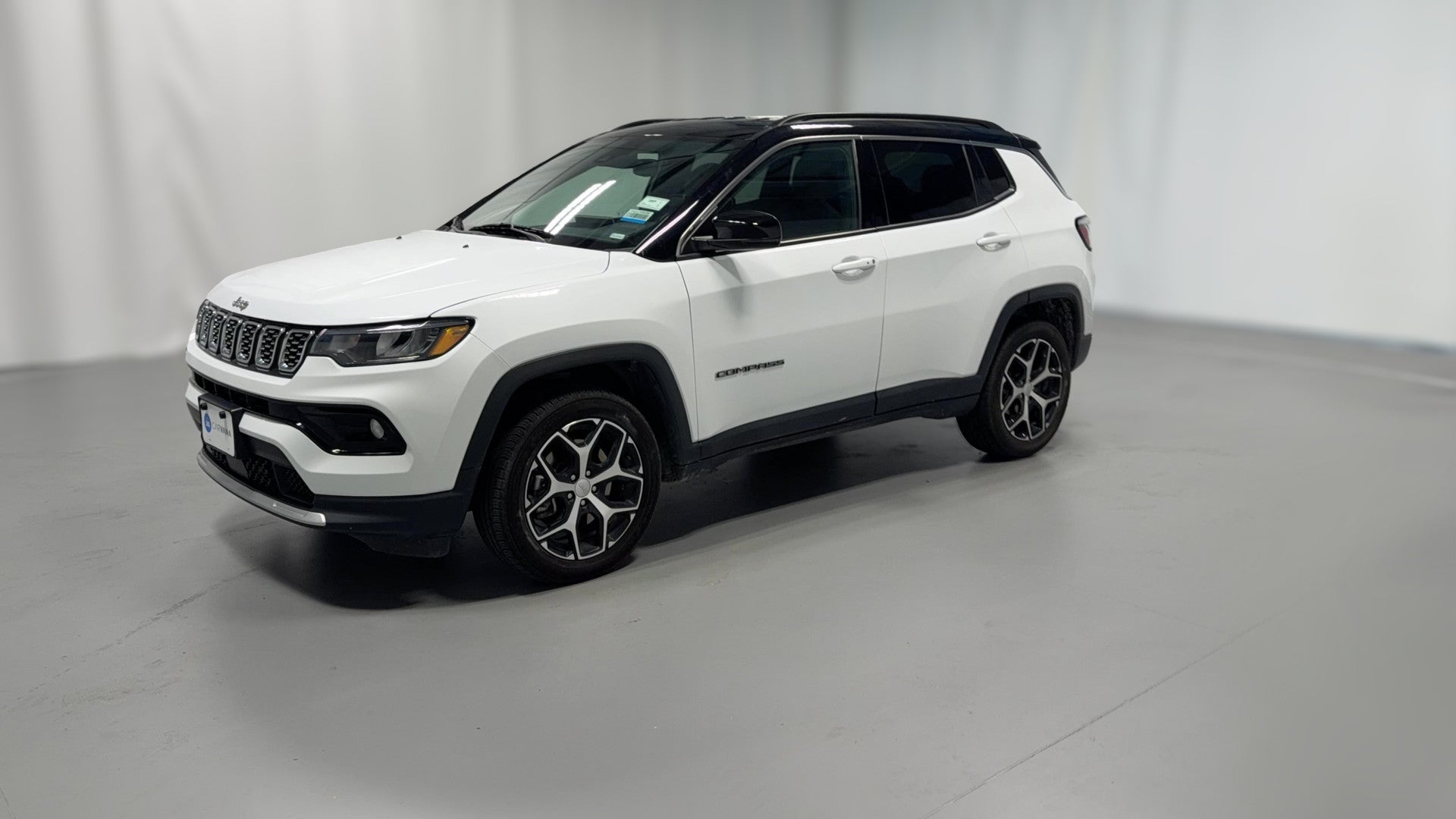 2024 Jeep Compass vehicle photo