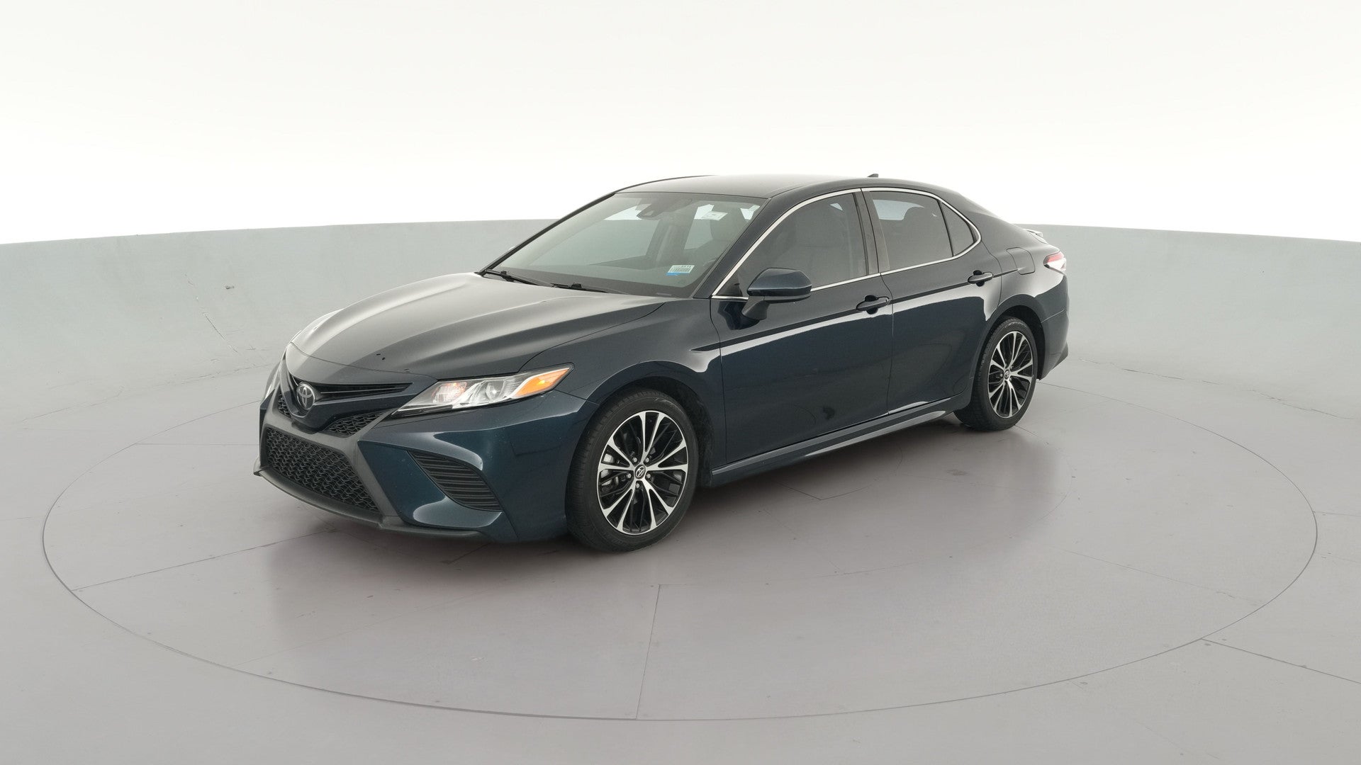 2020 Toyota Camry vehicle photo