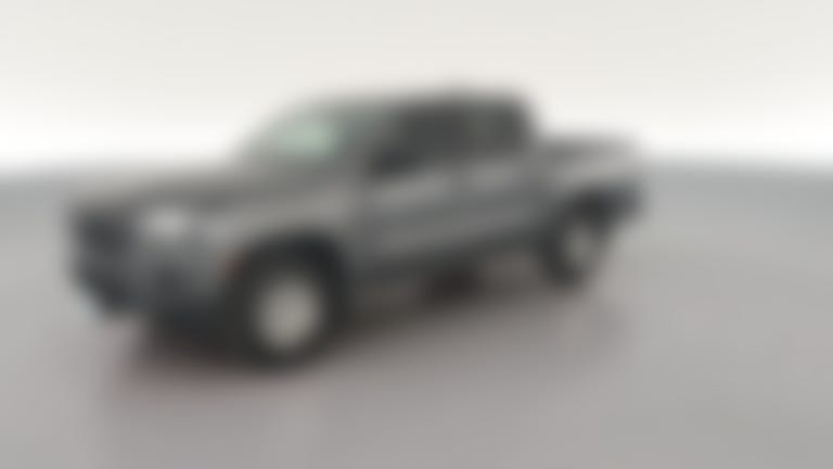 2022 Nissan Frontier Crew Cab vehicle photo