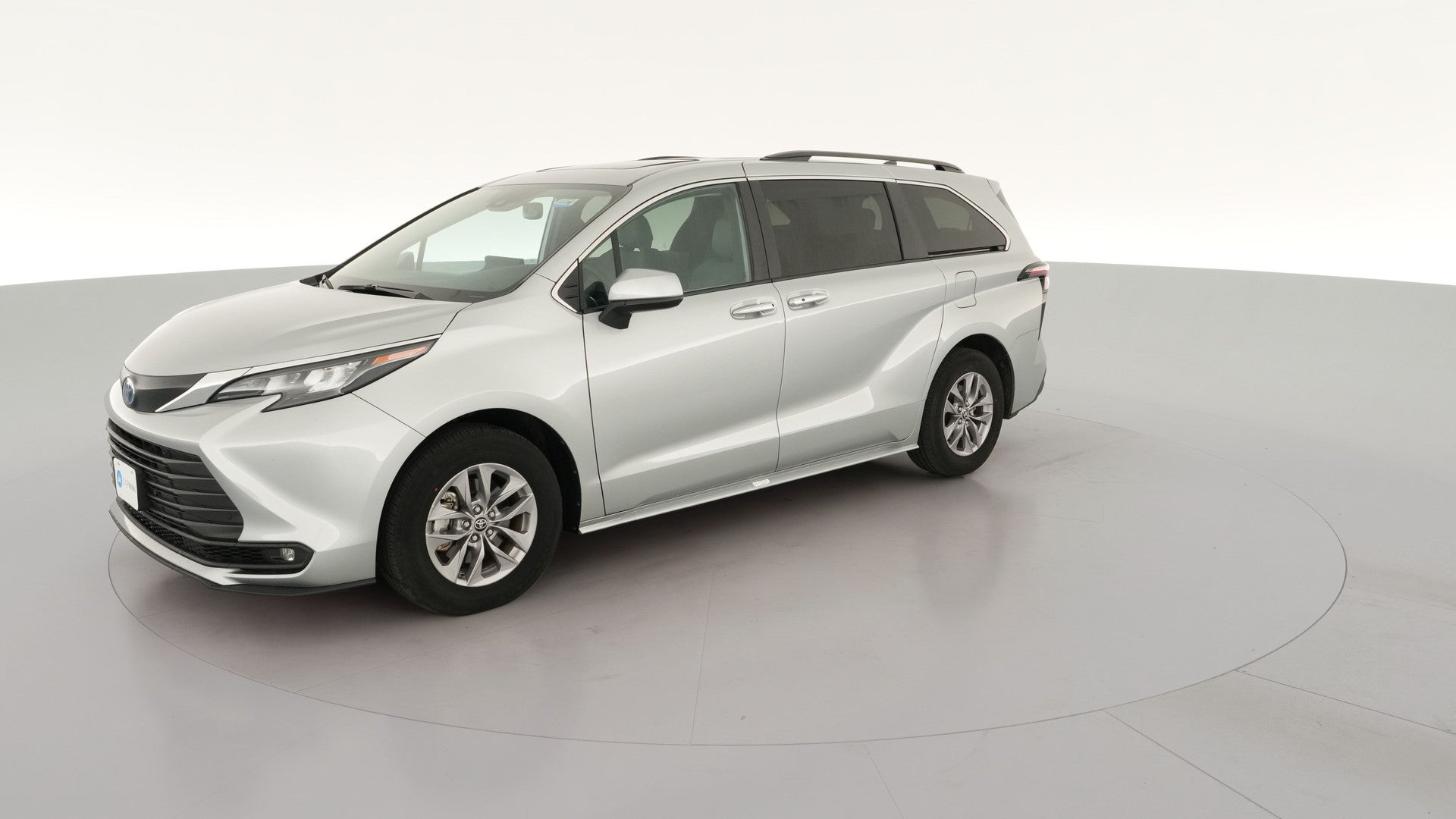 2025 Toyota Sienna vehicle photo