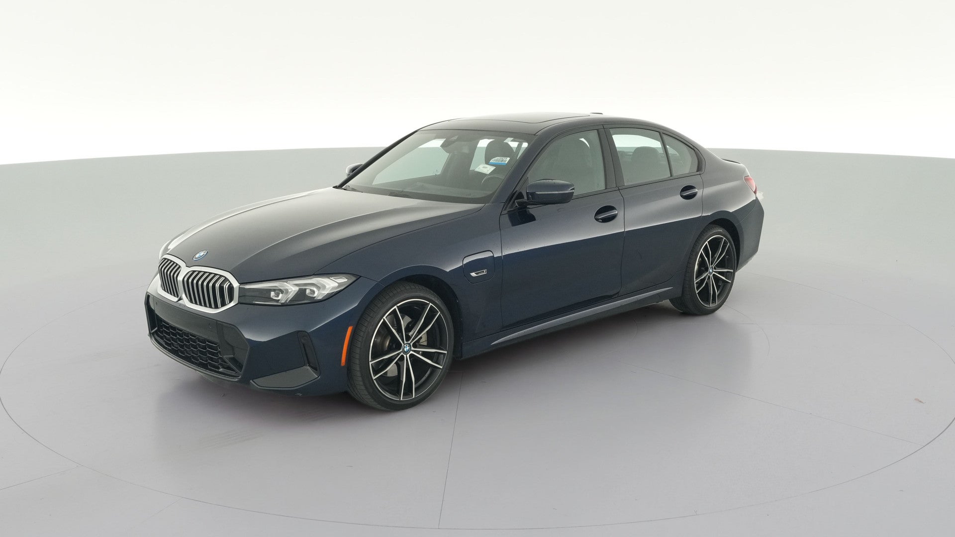 2023 BMW 3 Series vehicle photo