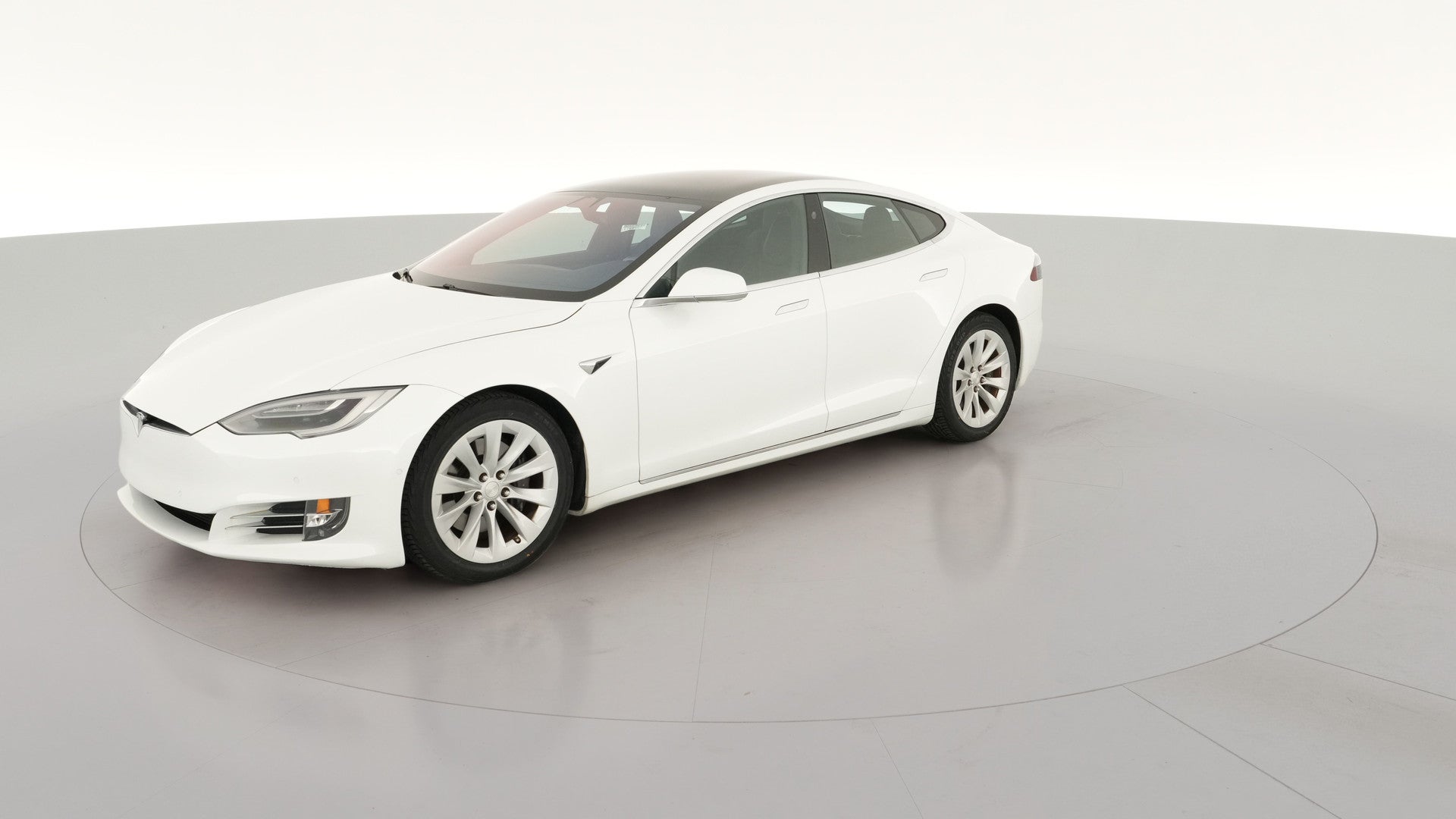 2018 Tesla Model S vehicle photo