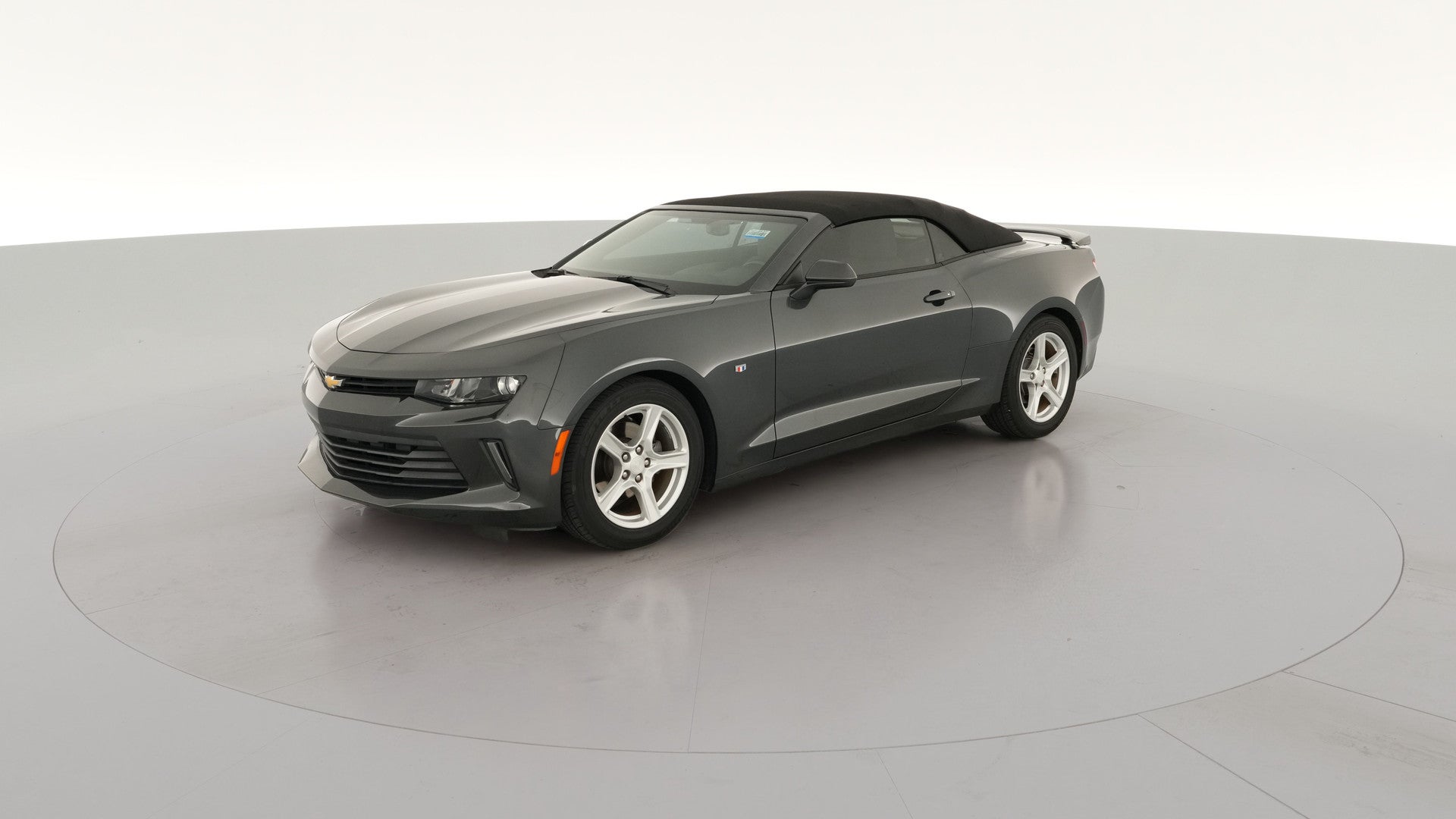 2018 Chevrolet Camaro vehicle photo