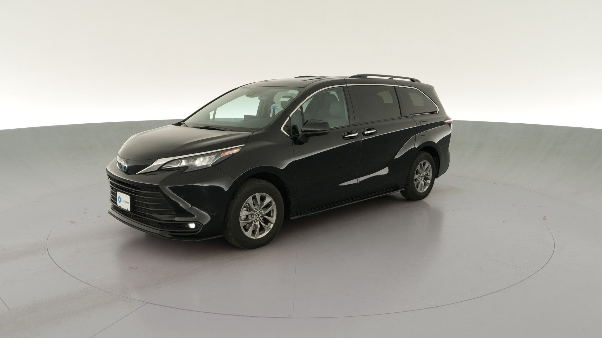 2025 Toyota Sienna vehicle photo