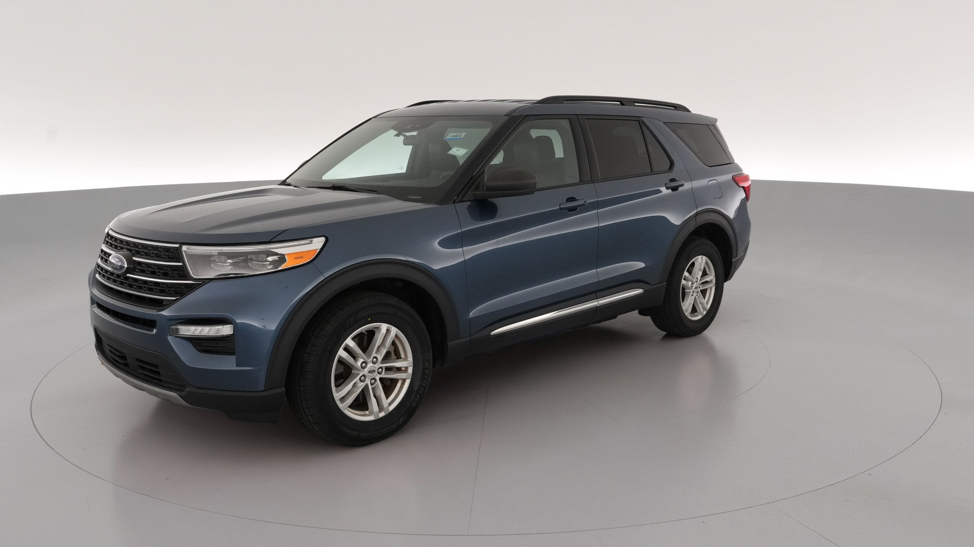 2020 Ford Explorer vehicle photo