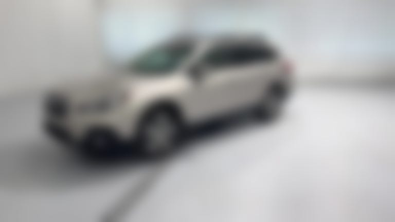 2018 Subaru Outback vehicle photo
