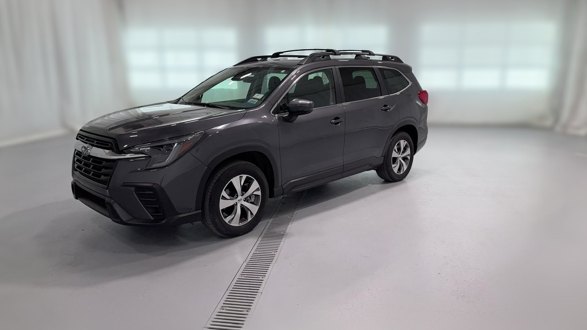 2025 Subaru Ascent vehicle photo