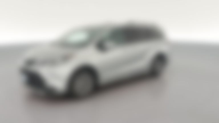 2025 Toyota Sienna vehicle photo