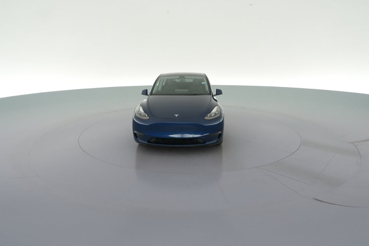 2022 Tesla Model Y Performance All-Wheel Drive in Deep Blue Metallic — 360° view 1